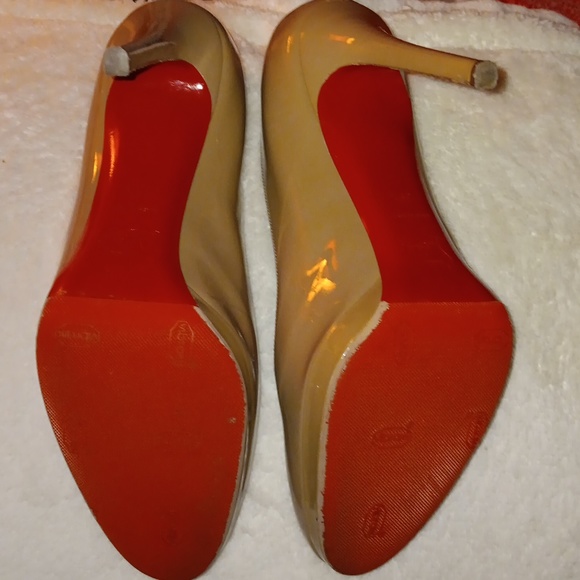 Elegant Tan Women's Heels - Picture 4 of 6